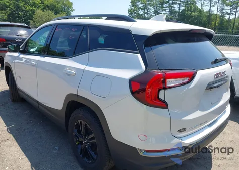 2022 GMC Terrain Awd At4 z USA, uszkodzony, nr VIN 3GKALYEV4NL301979